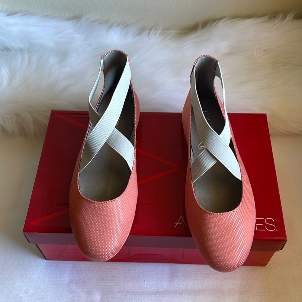 Aerosoles Women’s Saturday Ballet Flat Coral Fabric Various Sizes. New in box.